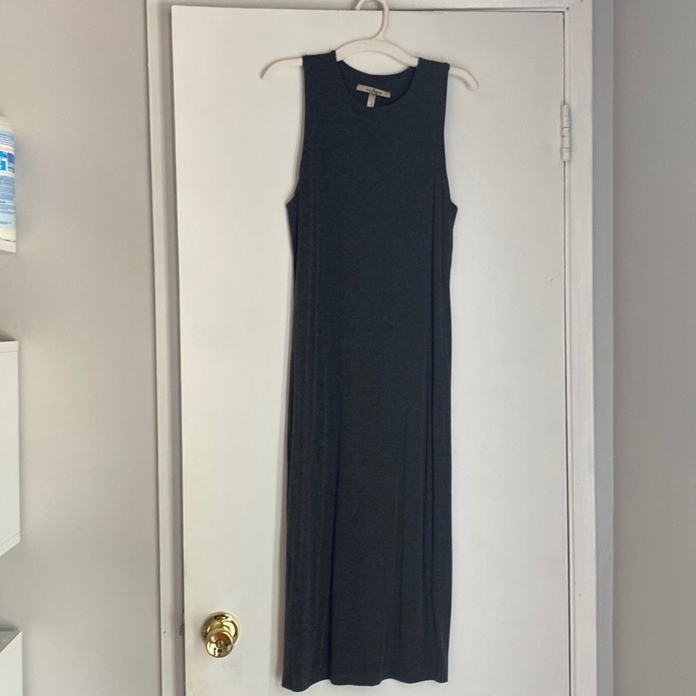 Simple gray fitted dress
